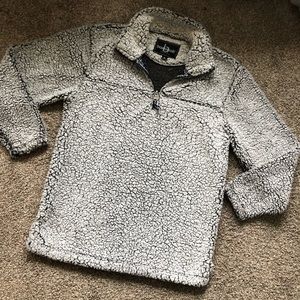 Sherpa pullover! Perfect condition